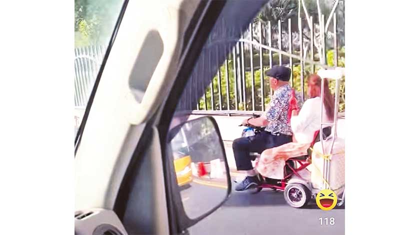 內地電動輪椅團遊澳馬路穿梭   奇景網上廣傳•警方執法檢控十一男女   