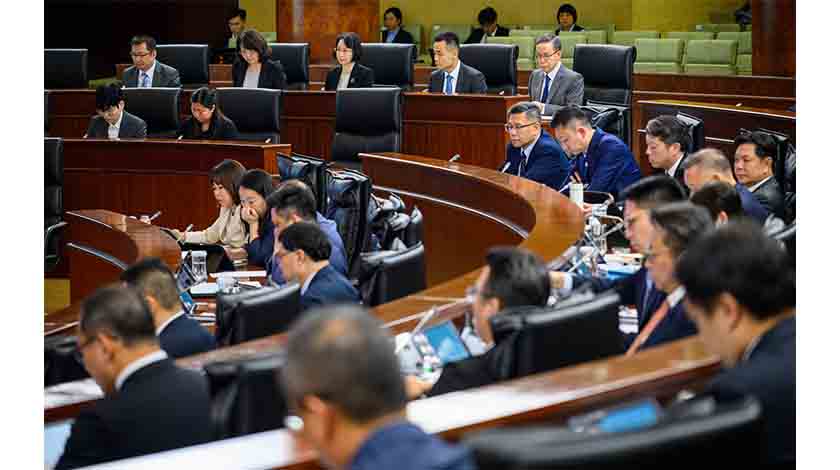 立法會細則性通過三份修法草案  關閘廣場、大三巴將設禁煙範圍    